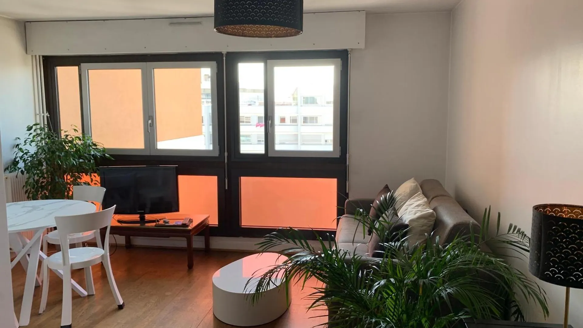 Appartement Lumineux 46M2 20E location